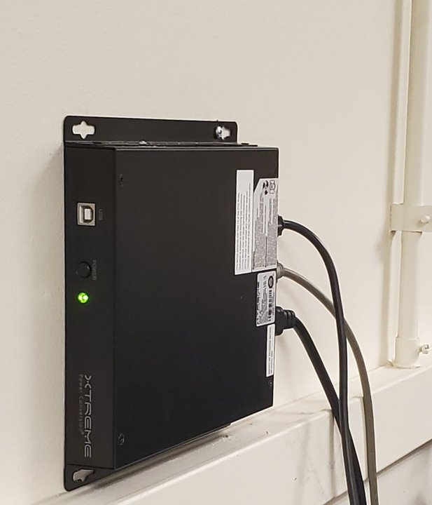 Xtreme Power J60 ultra-slim lithium UPS wall-mounted
